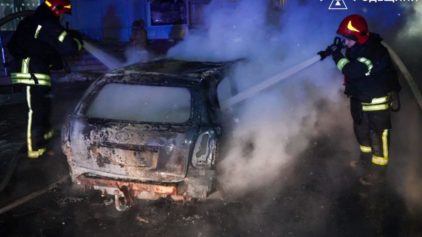 В Одесі дрон влучив у багатоповерхівку