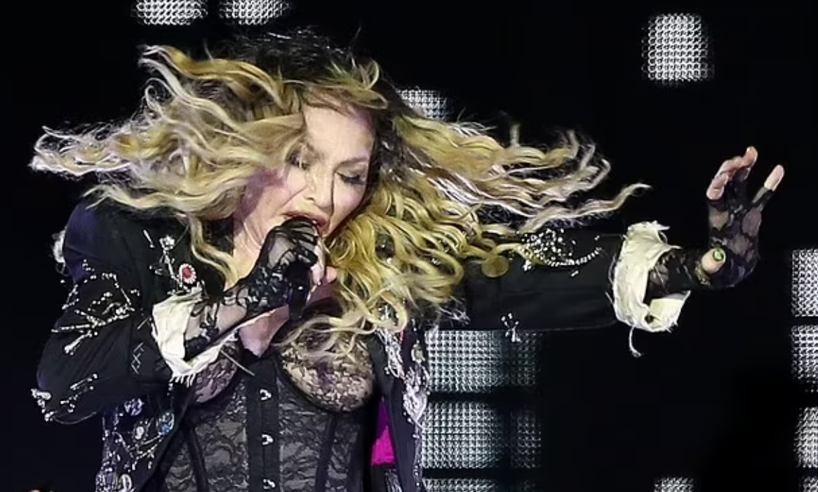 Мадонна зробила фурор в Бразилії