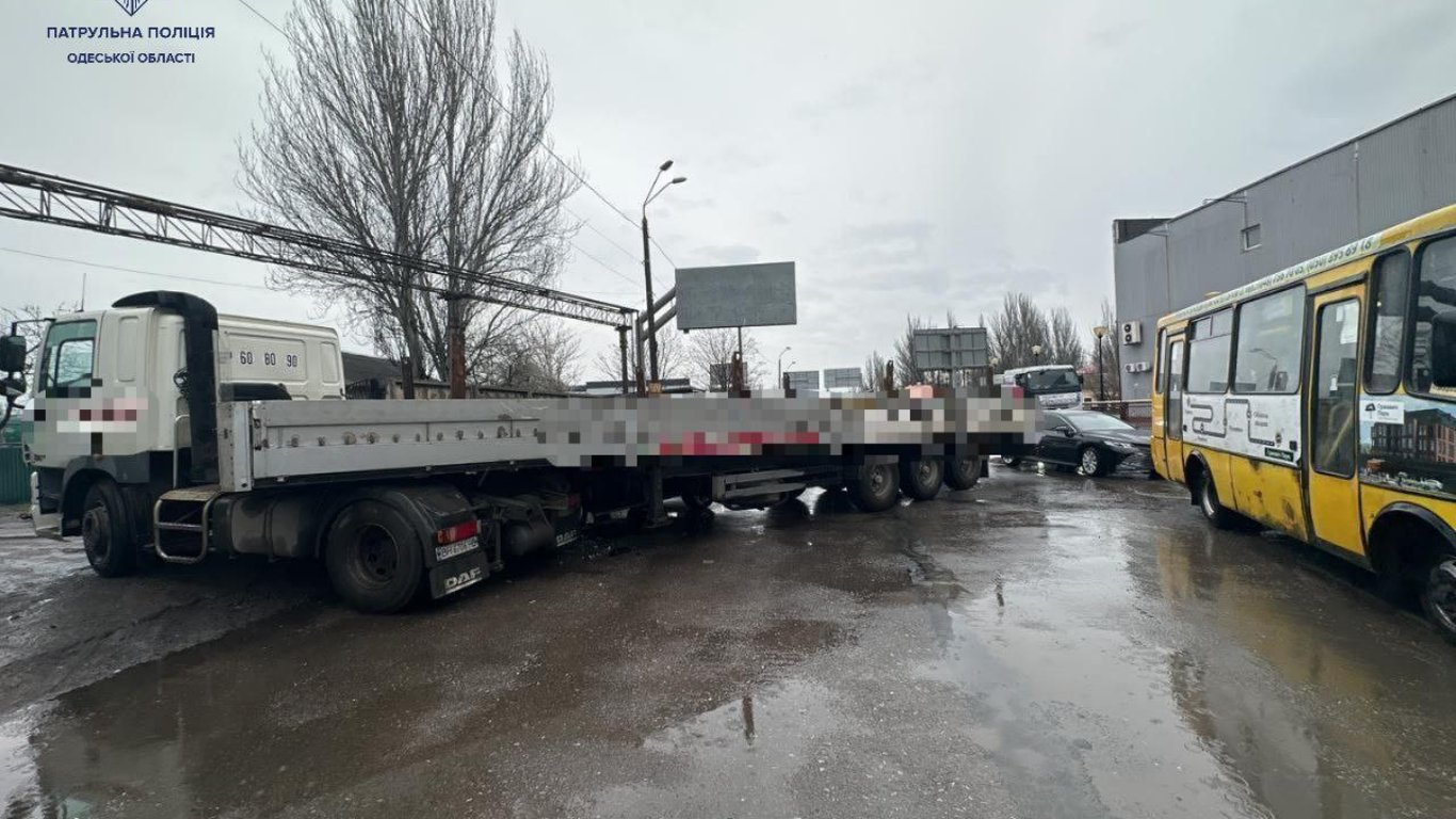 ДТП з постраждалими в Одесі: рух авто в одному з районів міста ускладнено