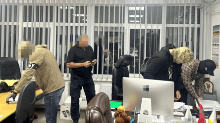 СБУ зірвала підриви ТЦК та крана в Чернігові: організатор з ДСНС - 290x166
