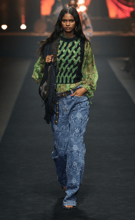 Джинси з яким принтом в тренді