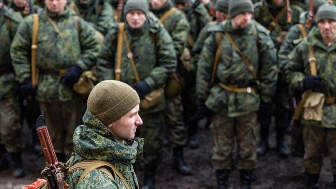 В армию будут брать всех — в РФ ввели особый военный учет для заключенных