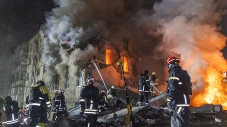 Зеленский озвучил масштабы ночной атаки России по Украине - 285x160