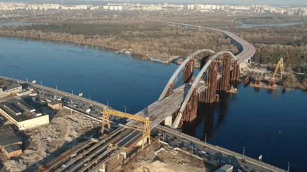 В Киеве будут судить подрядчика за хищение на строительстве Подольского моста - 285x160