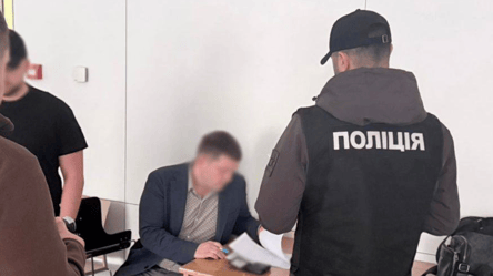 Klitschko’s aide faces up to 5 years for fake trips abroad - 285x160