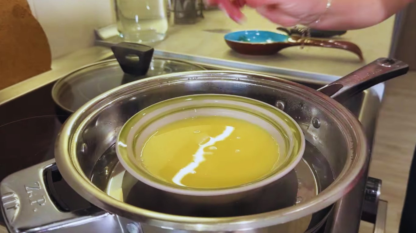 як приготувати омлет на окропі