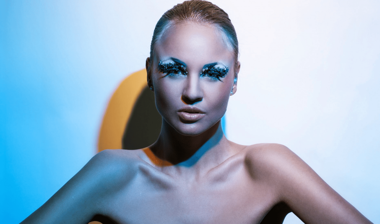 Макіяж на Новий рік 2025 — ідеї, які підкорять усіх - фото 1