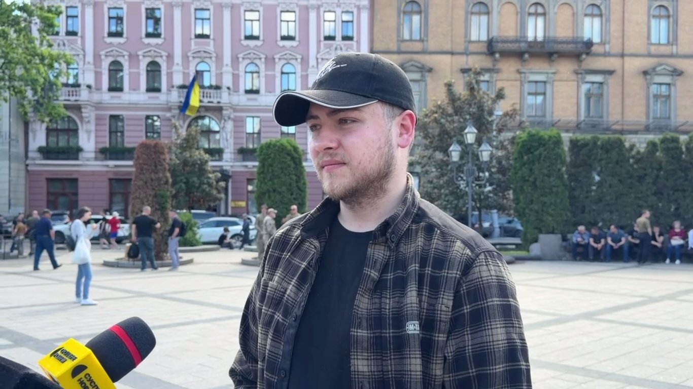 Учасник акції проти мігрантів у Львові Юрій Череватий
