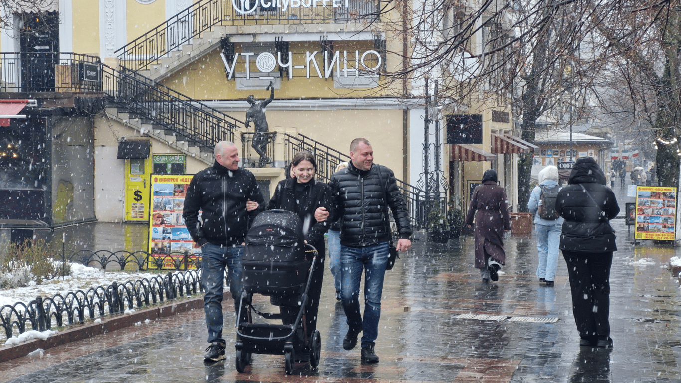 Снег в марте — Одессу замело