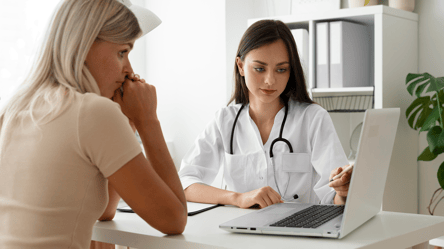 Лікарі, медсестри, фельдшери — скільки платять медикам в Україні - 285x160