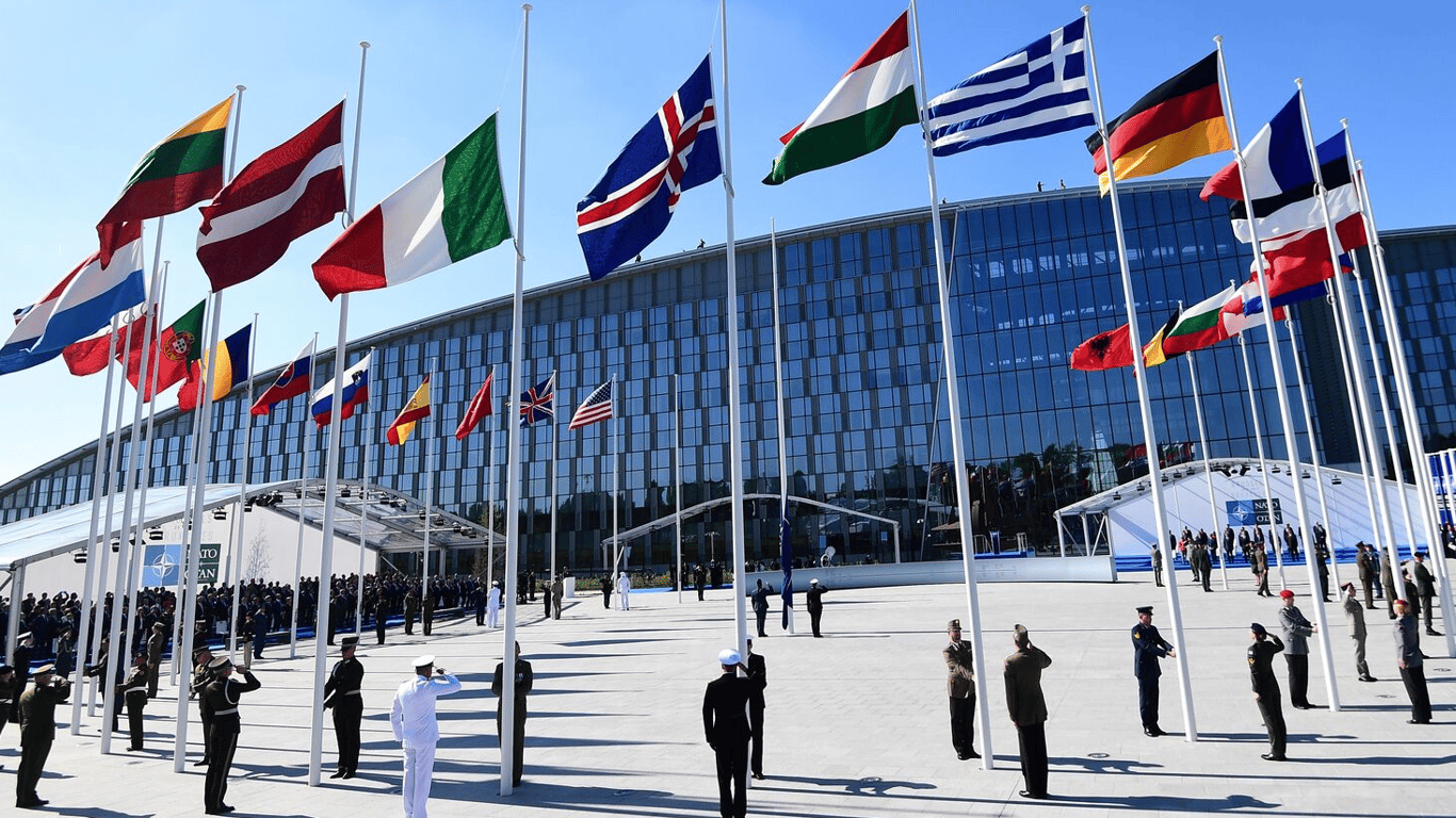 В НАТО отреагировали на падение дрона РФ на территории Румынии