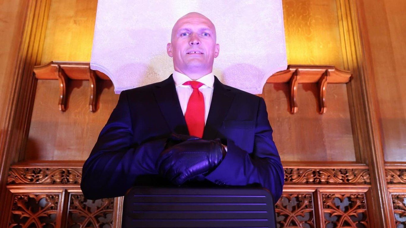 Александр Усик