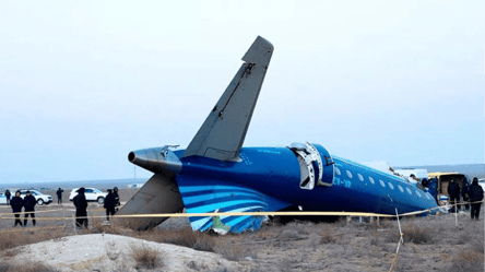 Літак Azerbaijan Airlines збила російська ракета, — Euronews - 285x160