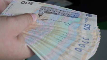 Допомога UNHCR: хто з ВПО та біженців отримає 12 000 у жовтні - 290x160