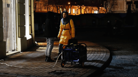 Графіки відключень світла — як діятимуть завтра в Одесі - 285x160