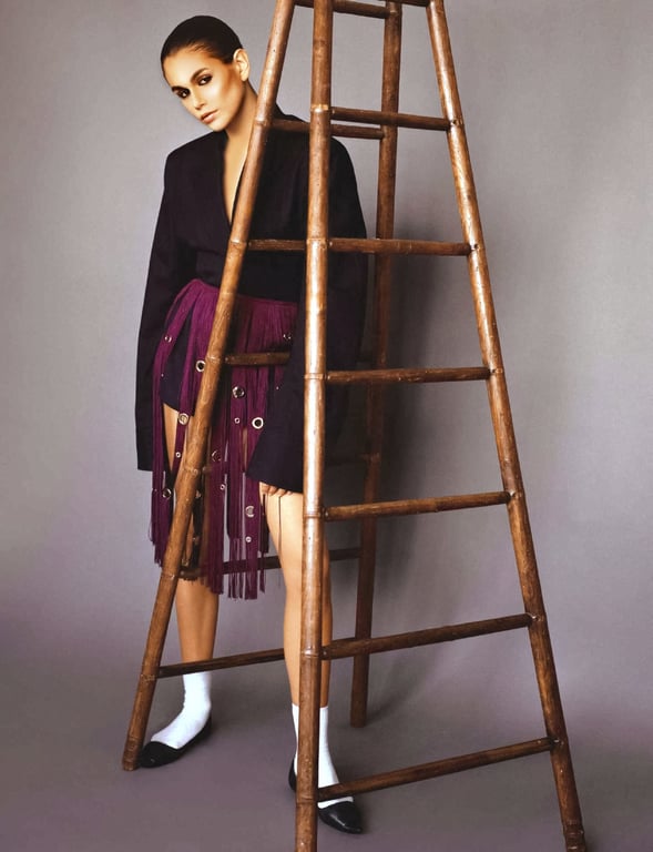 Модель Кайя Гербер. Фото: Harper’s Bazaar France