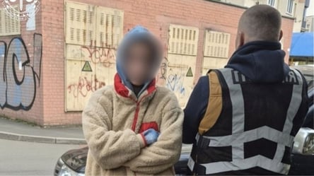 У Києві продавали наркотики в пакетах корму для тварин - 290x166