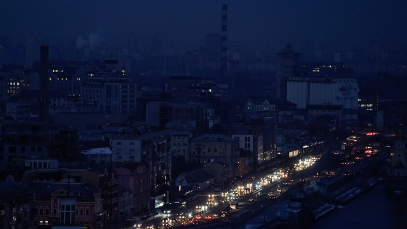 Укренерго вводить аварійні відключення світла по всій Україні