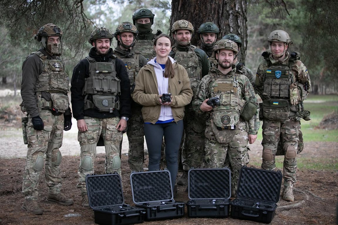 Элина Свитолина с военными