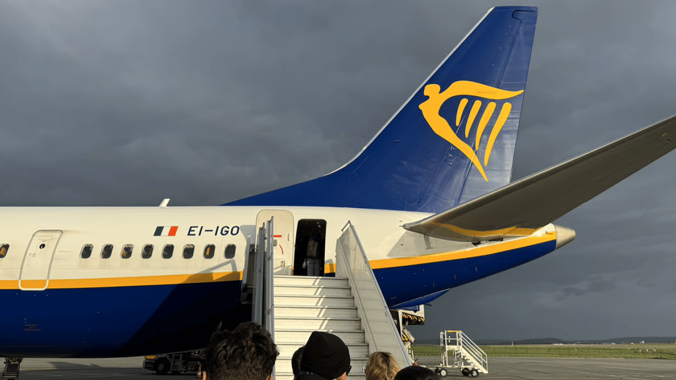 В Великобритании возбудили дело в отношении Ryanair: как это повлияет на пассажиров