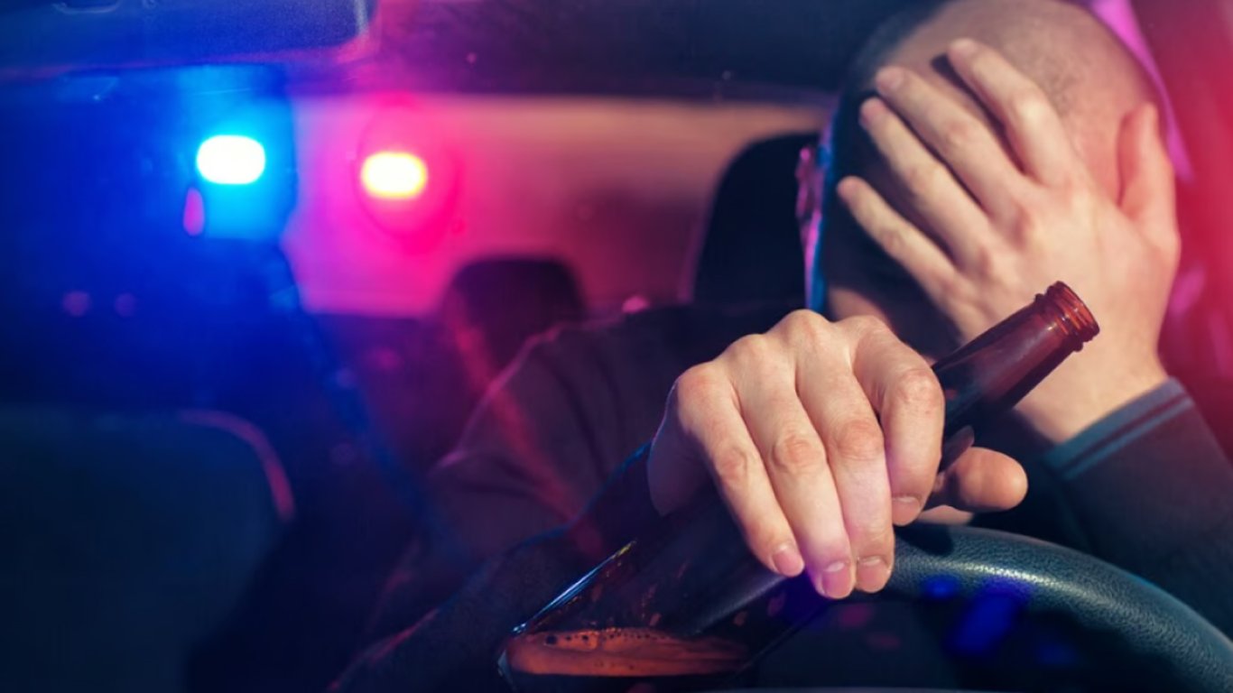 Штрафи для водіїв — скільки доведеться заплатити за кермування в стані алкогольного сп'яніння