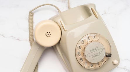 Українцям дзвонять шахраї і мовчать — навіщо вони це роблять - 285x160