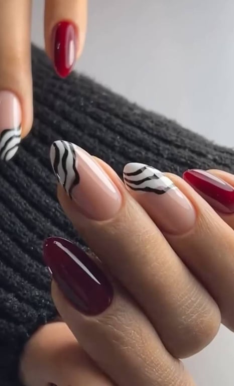 An interesting manicure option worth trying