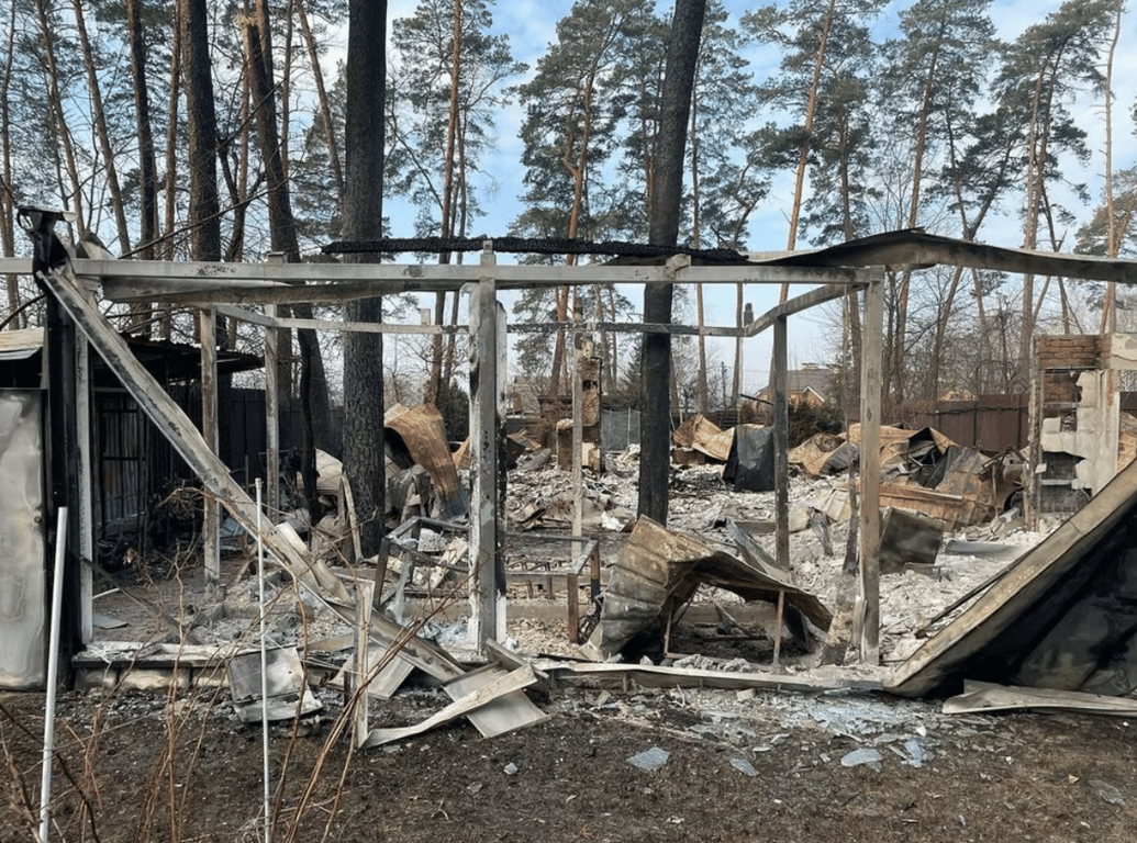 Дом Валерия Харчишина в Киевской области, который уничтожили россияне