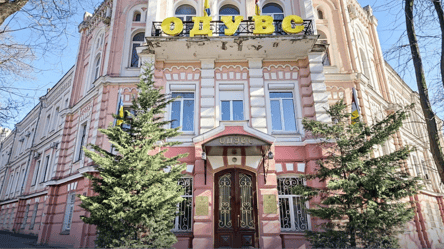 Скандал в Одесі: співробітників університету внутрішніх справ звільнили за знущання з курсанта - 285x160