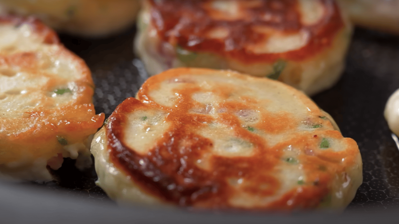 рецепт оладок з шинкою на сніданок