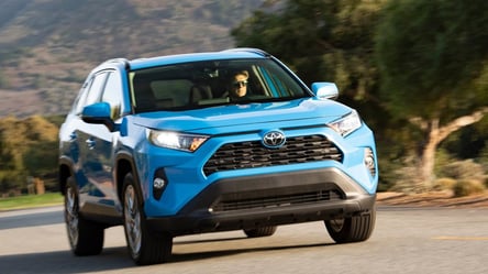 Яких вживаних кросоверів Toyota RAV4 варто уникати та чому - 285x160