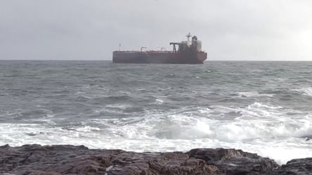 Russia uses shadow fleet for espionage — CNN - 304x171