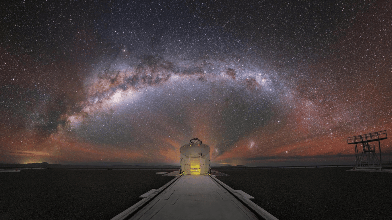 В центре Млечного Пути ученые зафиксировали загадочный сигнал — о чем идет речь