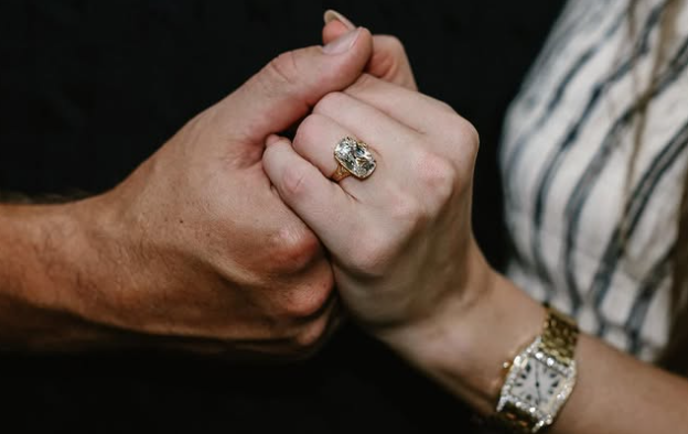 Taylor Swift engagement ring