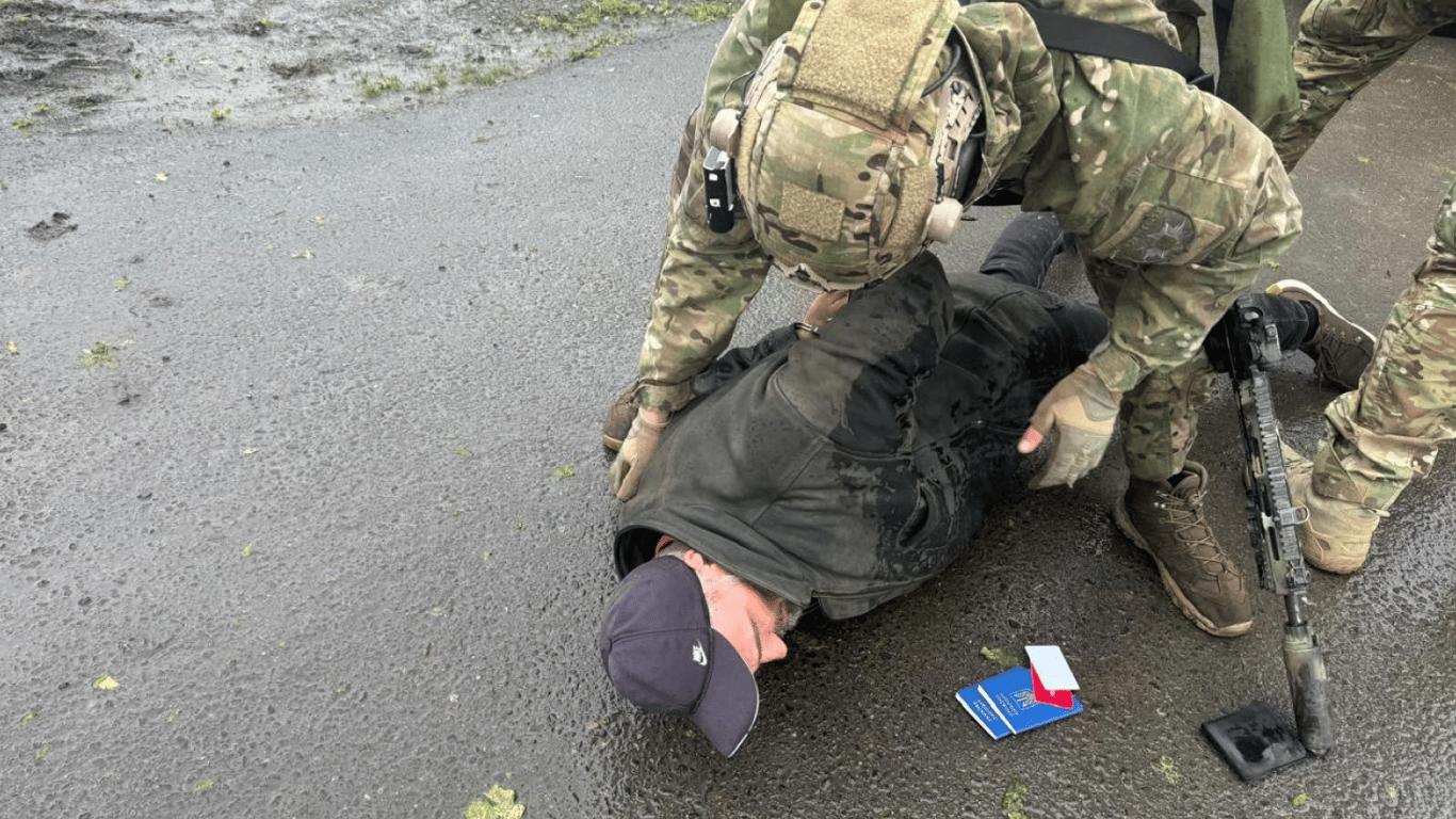 Нападників на поліцейських затримали в Одеській області - фото 2