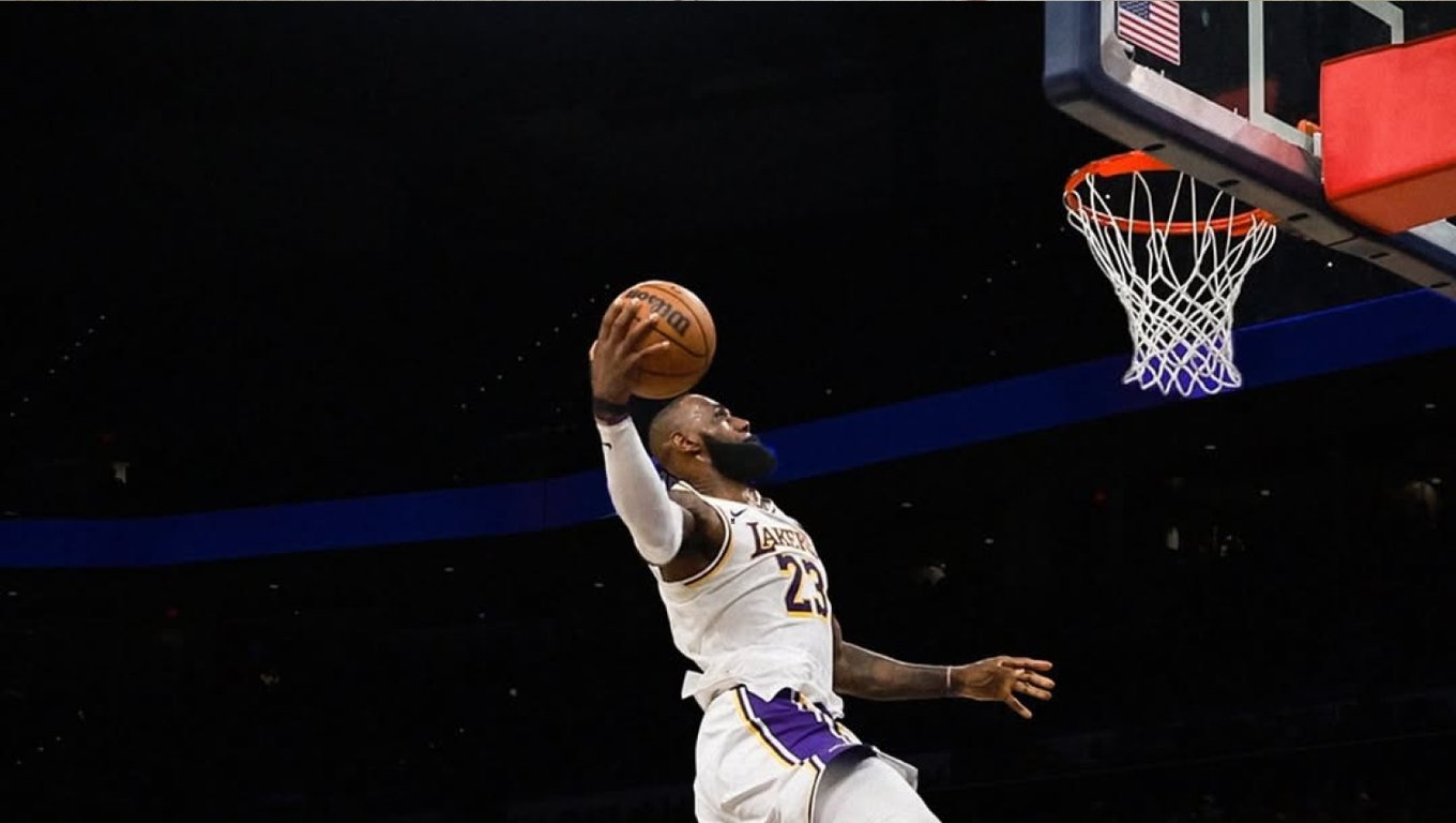 Леброн Джеймс