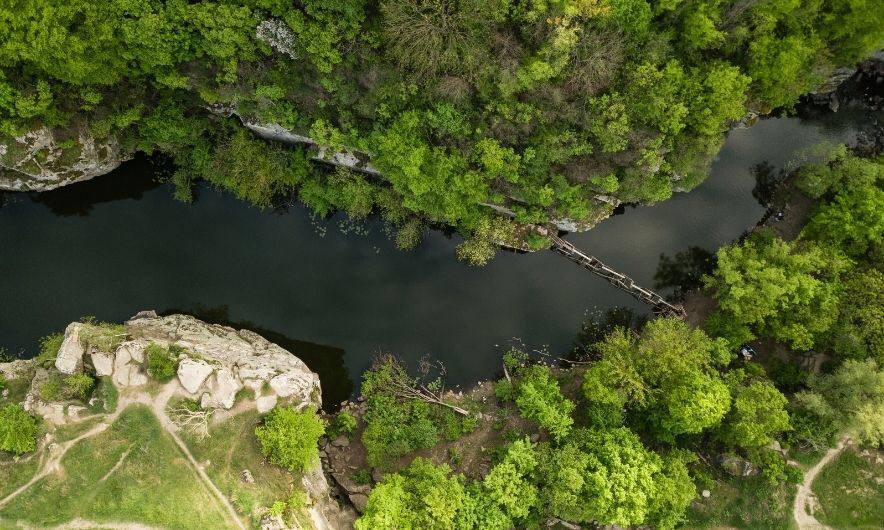 Маленька "Швейцарія" за 3 години від Києва — неймовірний каньйон - фото 1