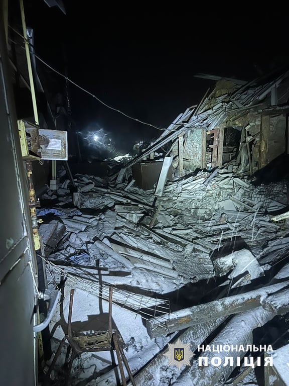 Зруйнований будинок внаслідок обстрілу Харківської області