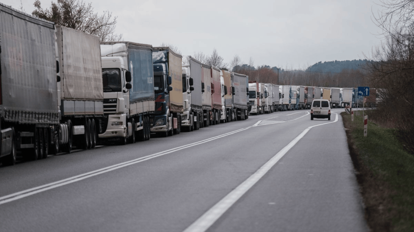 Блокада на границе — европейские бизнесмены призвали бойкотировать польских перевозчиков