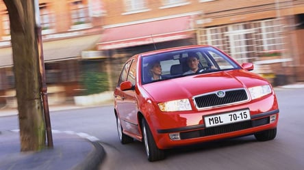 Вживана Skoda Fabia — як поводиться авто віком понад 25 років - 285x160