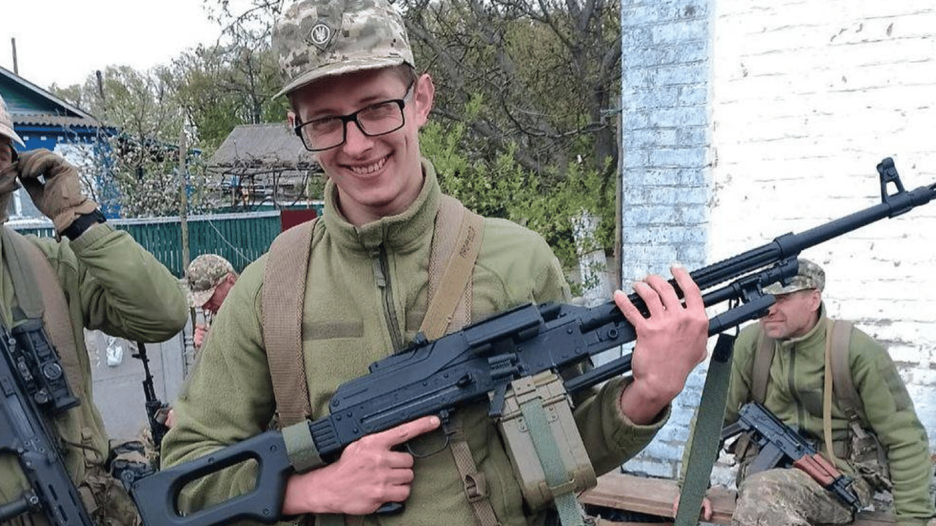 В Киеве избили ветерана войны из-за прически — что известно о нападении