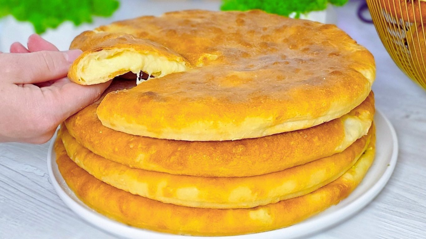 Осетинські пироги — м’яка випічка з начинкою, яка не черствіє навіть наступного дня