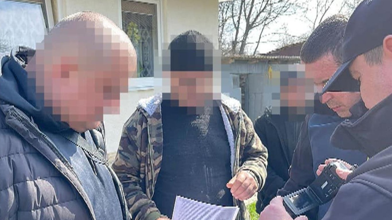 Киберполиция поймала жителя Прикарпатья, который шантажировал женщину интимными фото