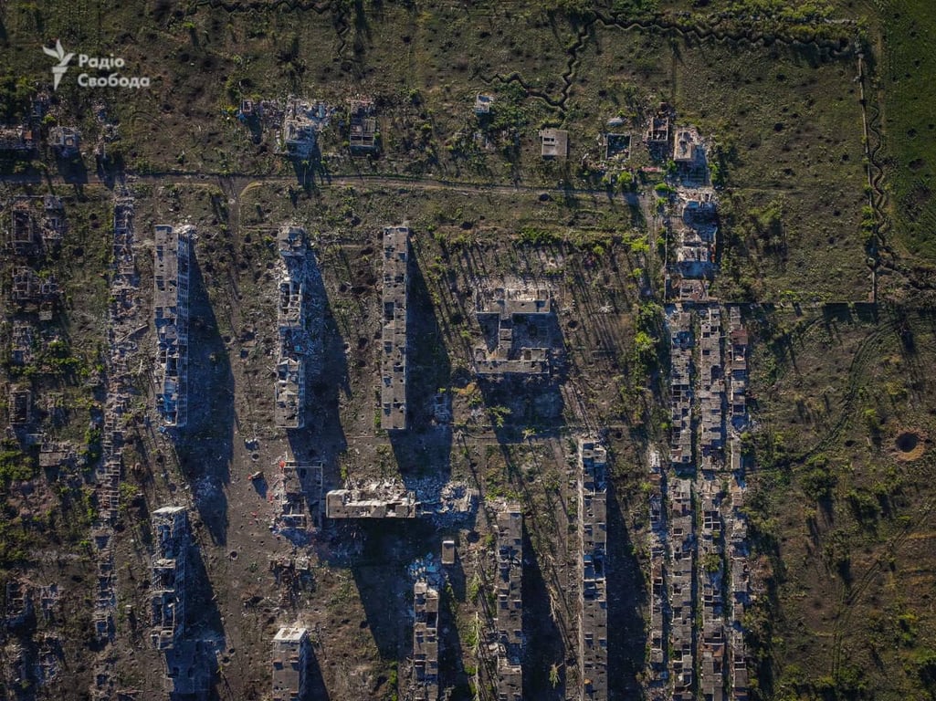 Знищений мікрорайон Канал у Часовому Яру. Фото: Радіо Свобода/Telegram