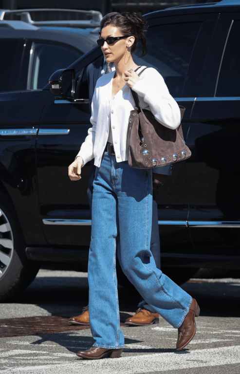 The trendy bag worth wearing in summer