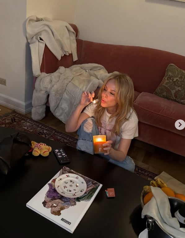 Дизайнери захопилися вітальнею Кайлі Міноуг — що вразило (фото) - фото 1