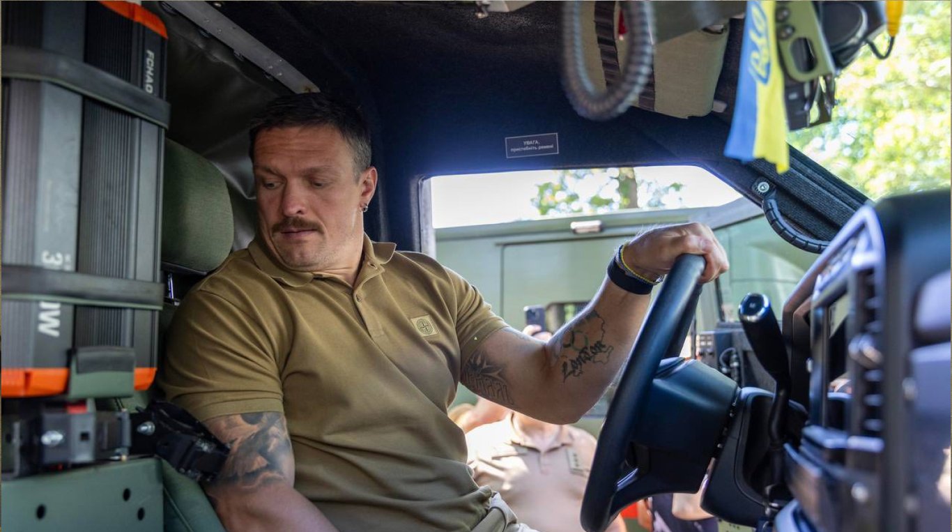 Александр Усик