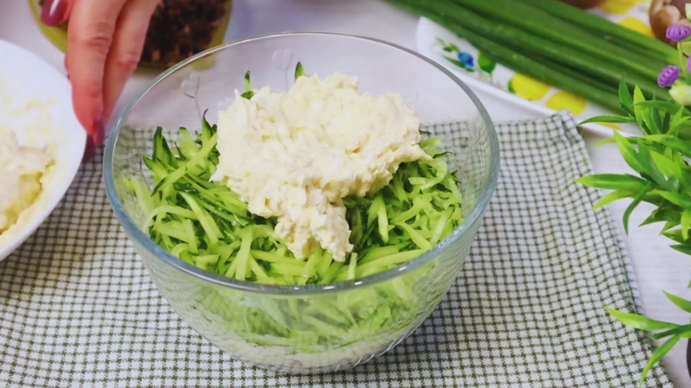 смачний рецепт салату з куркою