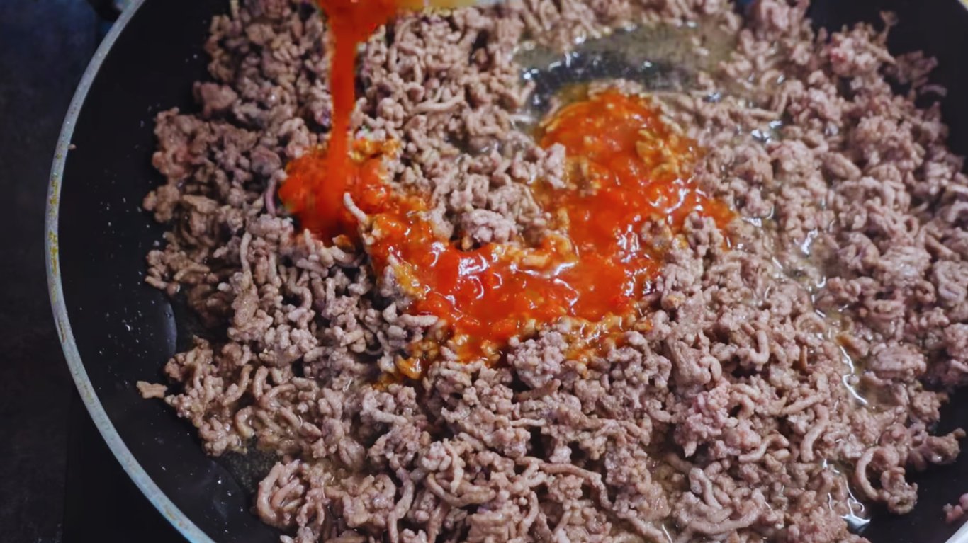 лінива лазанья з макаронів і фаршу