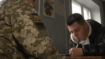 Ввели ли в Украине мгновенную отмену брони — ответ Минэкономики - 285x160